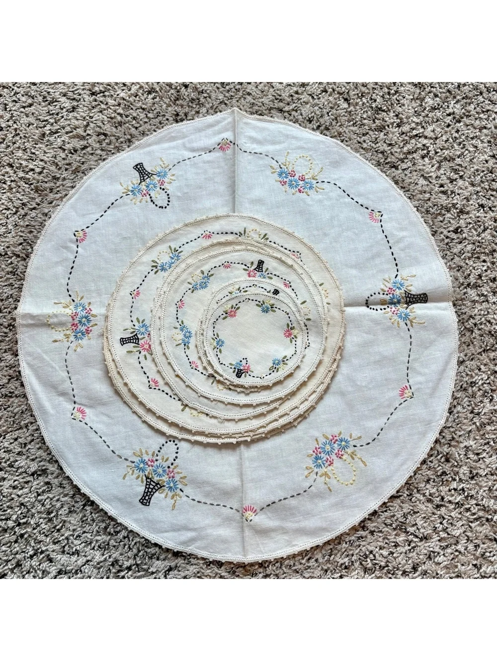Vintage Embroidered Linen Doily Set Floral Basket Coasters Mats Table Linens